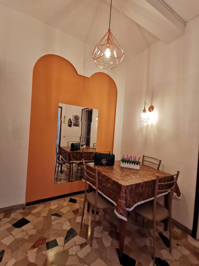 La Casa Di Jennifer Apartment Parma Bagian luar foto