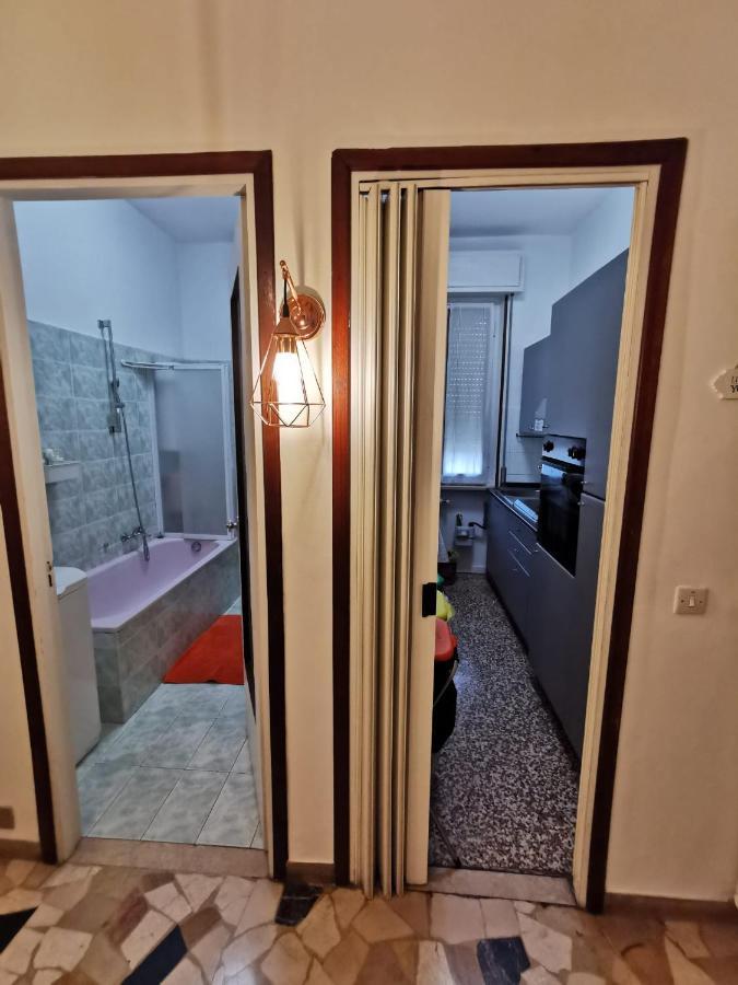 La Casa Di Jennifer Apartment Parma Bagian luar foto